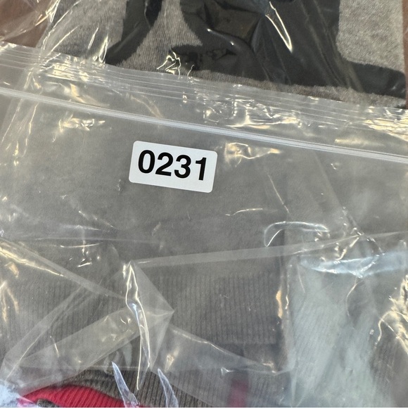 Leo & Ugo Paris Gray Sweater Women’s Black Cat Bow Graphic Long Sleeve Size 4 - Picture 12 of 15